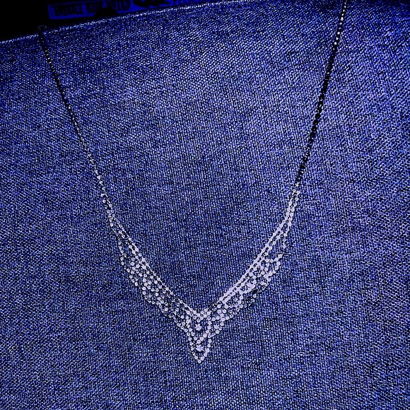 Silver Rhinestone Scalloped Chevron Statement Necklace - Picture 2 of 4